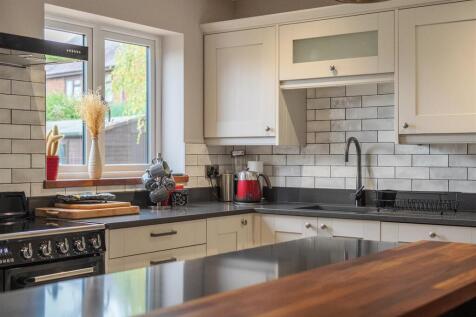 Kitchen corner.jpg