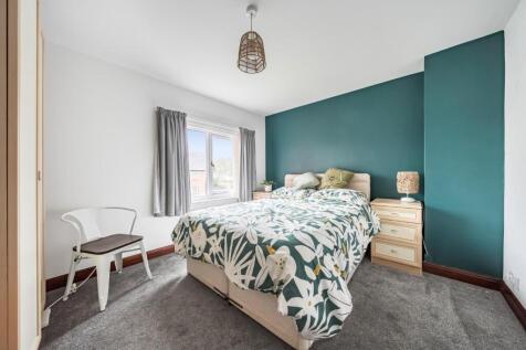 Bedroom 2.jpg