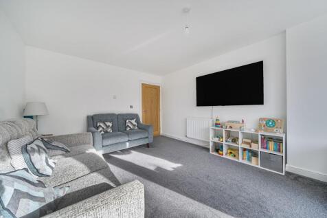 Lounge corner (2).jpg