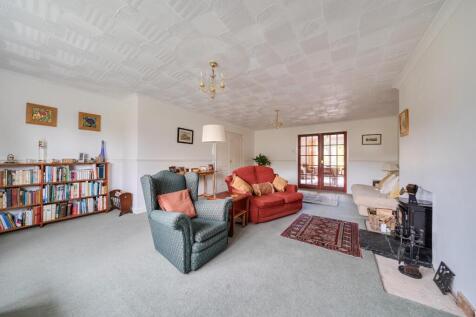 Lounge corner view.jpg