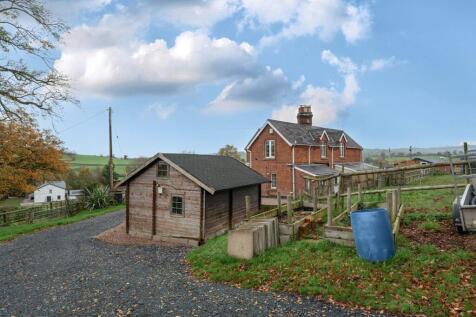 Property with log cabin.jpg