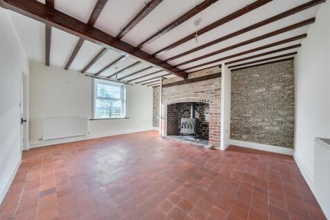 Living Room window.jpg