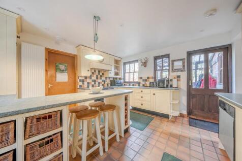 Kitchen with door to Porch.jpg
