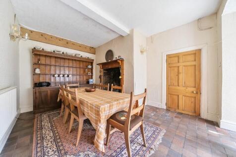 Dining Room.jpg