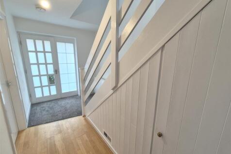 Hallway.jpg