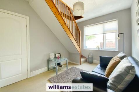 Reception Room/Bedroom