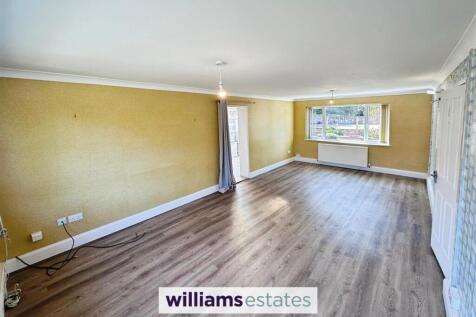 Liivng Room/Dining Room