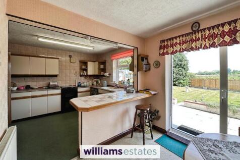 Diner/Kitchen