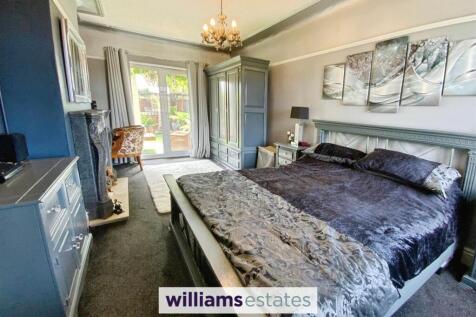 Ground Floor Bedroom/Lounge