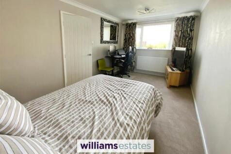 Ground Floor Bedroom/Reception Room