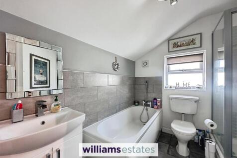 Upstairs Bathroom