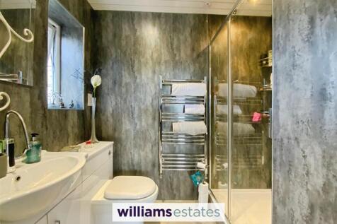 En-Suite Shower Room