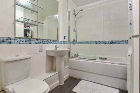 Bathroom.jpg
