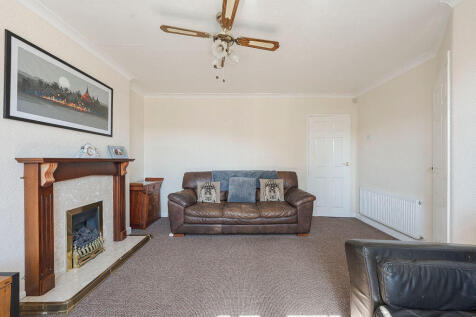 Lounge 1