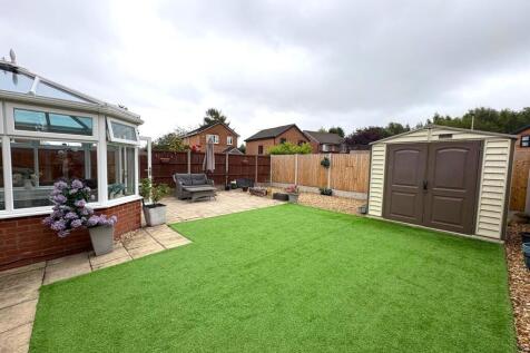 REAR GARDEN 2