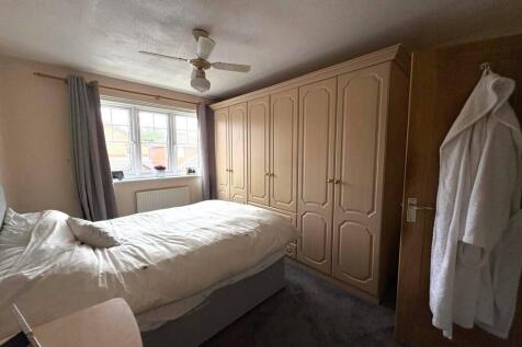 MASTER BEDROOM 2