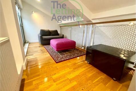 Mezzanine Lounge, Home Office Area