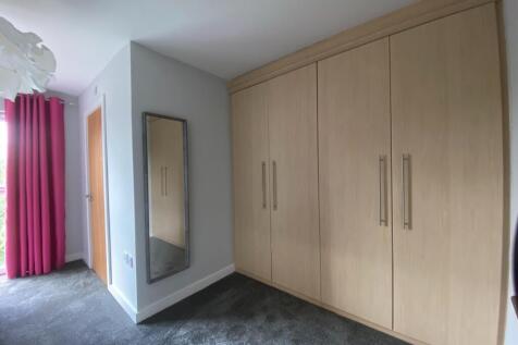Bedroom 1 - 2nd Floor