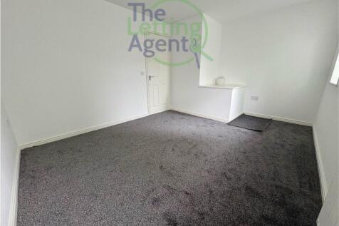 1st Double Bedroom