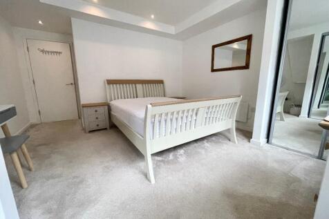1st Double Bedroom (Kingsize Bed)