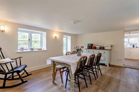 Breakfast Room