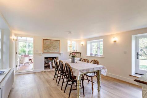 Breakfast Room