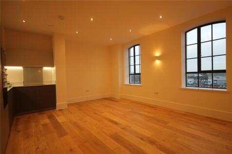 Living/Kitchen Room