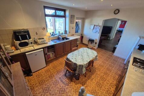 Kitchen House