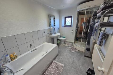 Family Bathroom House