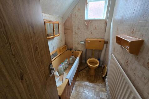 First Floor Bathroom