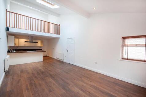 Lounge/Kitchen