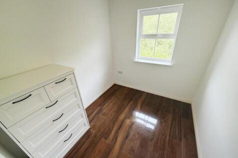 Bedroom/Dressing Room