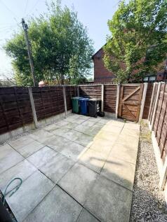 Outside - Rear Patio Garden