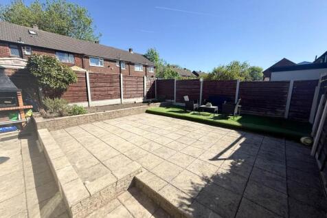 Outside - Rear Patio Garden