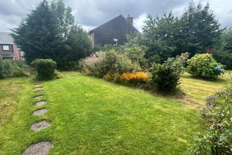 Outside - Front Garden