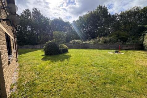 Outside - Communal Garden