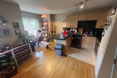Lounge/Kitchen