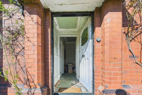 CAM05165G0-PR0023-STILL007.jpg