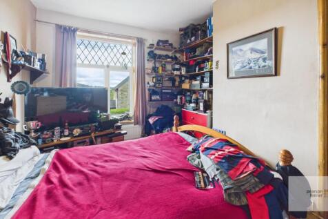 CAM05165G0-PR0056-STILL012.jpg