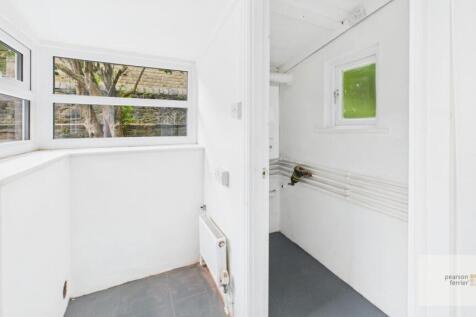 rear porch/utility