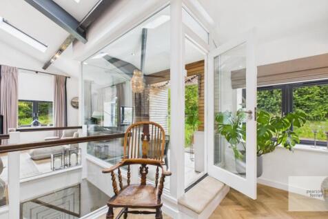 access to balcony