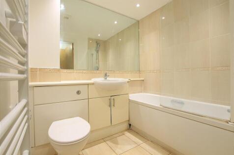 Family Bathroom/ WC