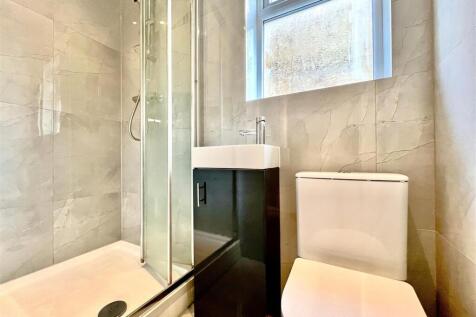 Shower Room/ WC