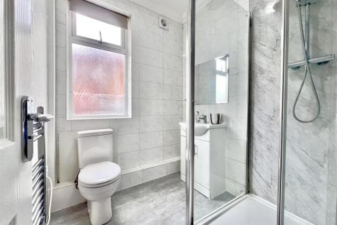 Shower Room/ WC