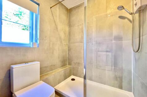 Shower Room/ WC