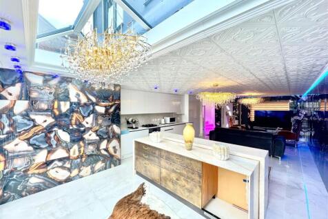 Open Plan Kitchen/ Reception Room