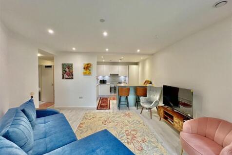 Reception Room / kitchen