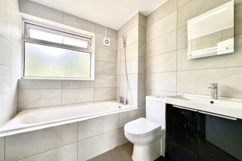 Family Bathroom/ WC
