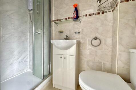 Shower Room/ WC