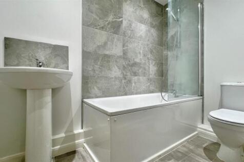 Family Bathroom/ WC